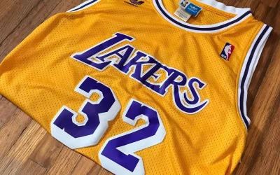 Los Angeles Lakers : le maillot le plus emblématique de la NBA
